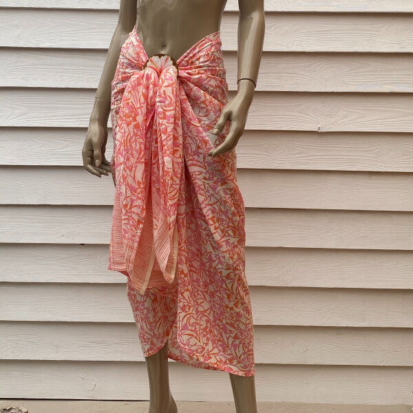 Pareo Batik met Gesp Pink Lady