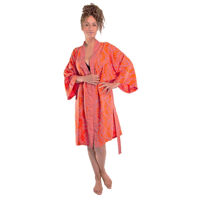 Kimono
Batik
Dancing in the sun