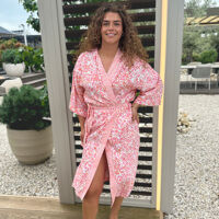 Badjas kimono long
Balyy batik
Pink Lady